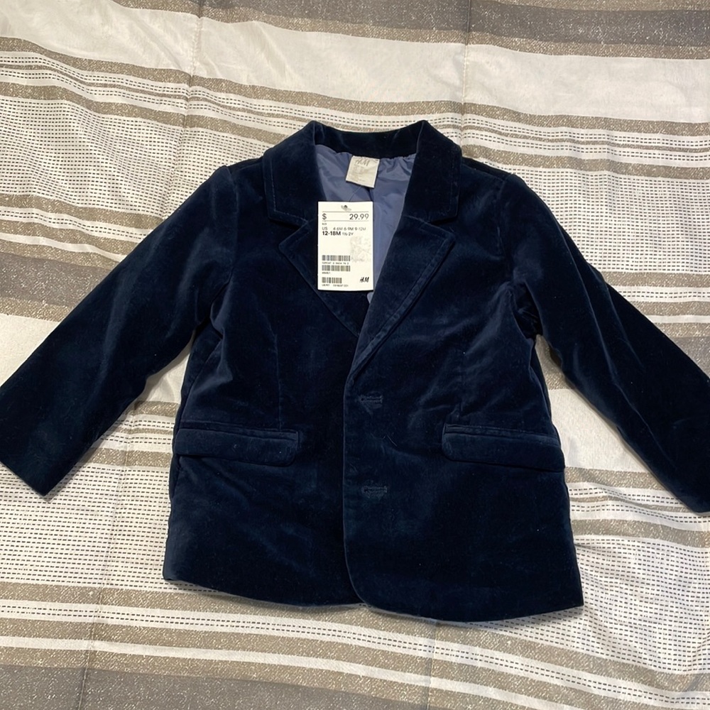 Boys velvet sweater. Size 12-18M